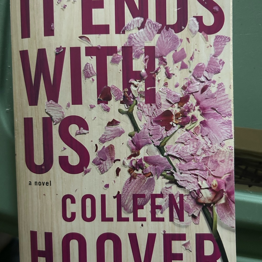 BOTM It Ends with Us by Colleen Hoover
